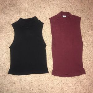 2 crop tops
